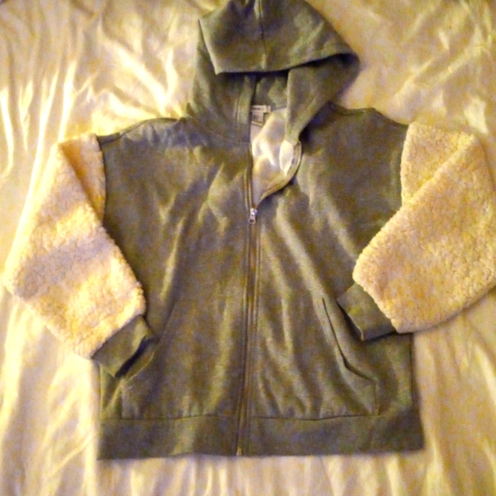 Women's Hooded Sweater